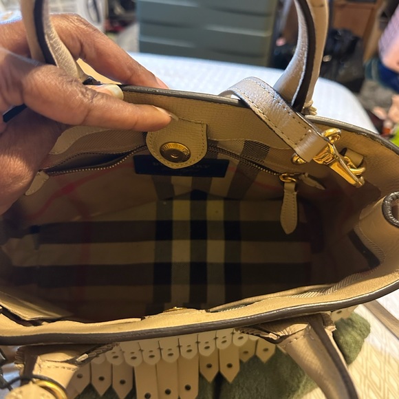 Used 4x w/tag Burberry Small Banner MSRP $1,890 - Picture 11 of 16